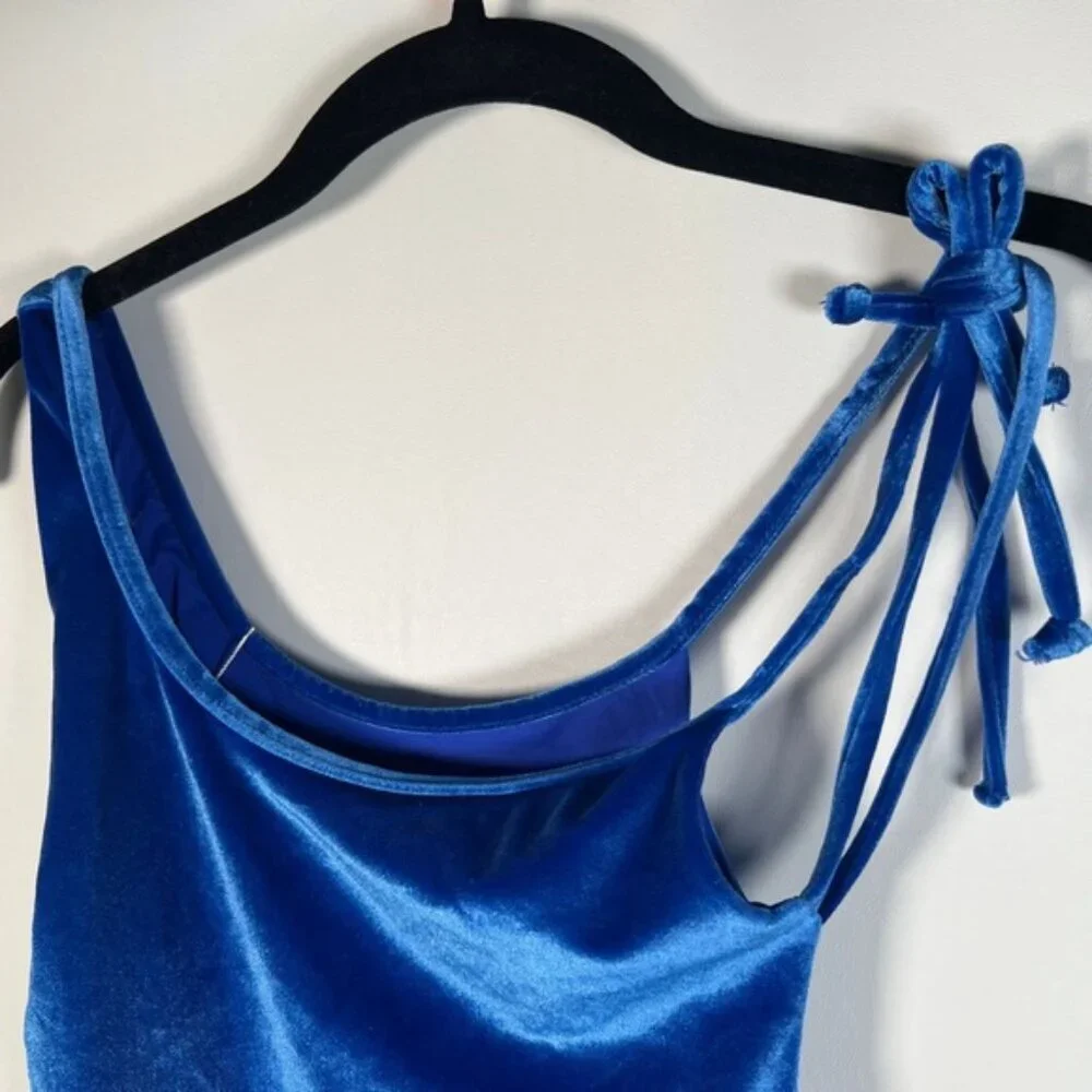 NWT FRANKIES BIKINS Swim Made in USA‎ 🇺🇸 Honey Velvet Cheeky One Piece Size M